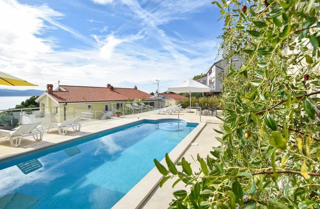 Beautiful apartment in Lokva Rogoznica