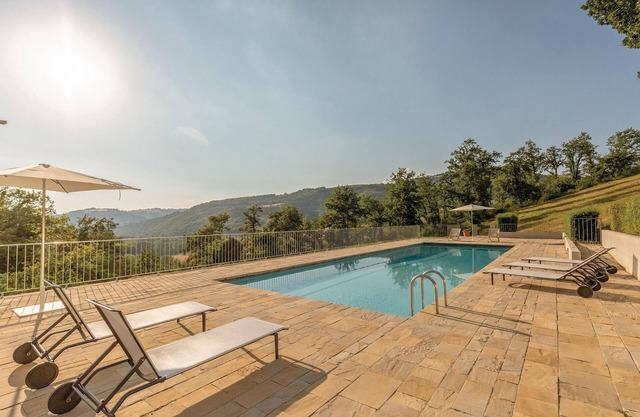 Beautiful apartment in Valfabbrica PG
