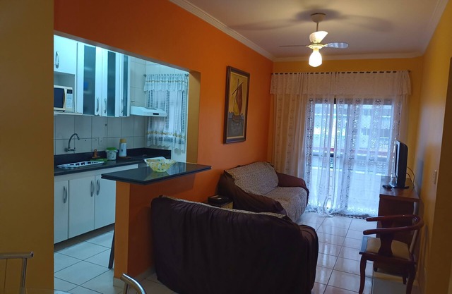 Beautiful apartment with large balcony and sea view