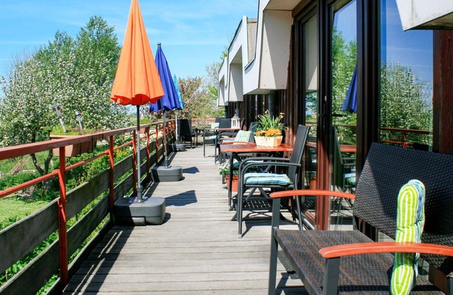 Beautiful apartment for 4 guests with WIFI, TV, terrace and parking