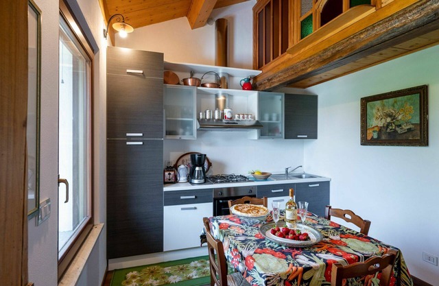 Beautiful apartment for 5 people with A/C, WIFI, TV, terrace, pets allowed and parking
