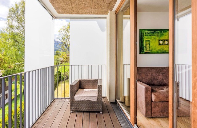 Beautiful apartment for 4 guests with WIFI, TV, balcony, pets allowed and parking