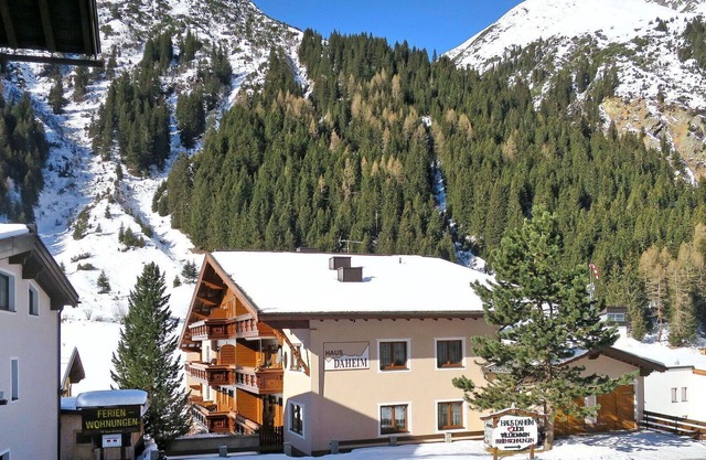 Beautiful apartment for 8 people with WIFI, TV, terrace, pets allowed and parking