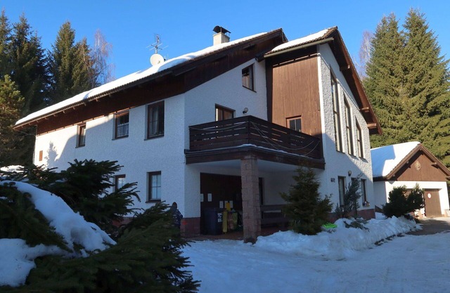 Beautiful apartment for 12 guests with WIFI, TV, balcony and pets allowed