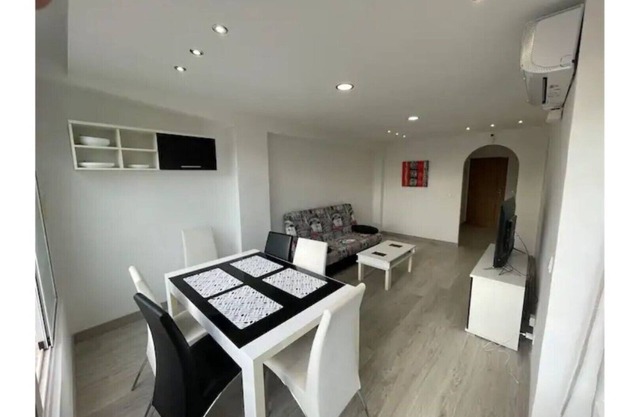 BEAUTIFUL APARTMENT CLOSE TO THE BEACH