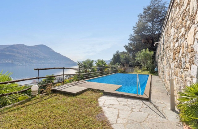 Beautiful apartment for 2 guests with pool, WIFI, TV, terrace, pets allowed and parking