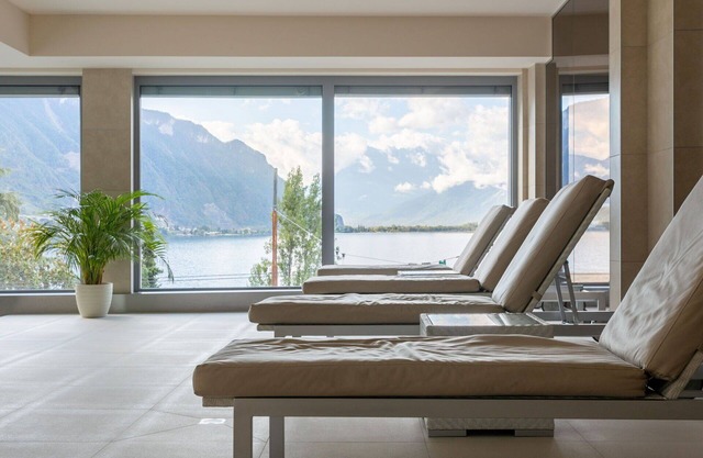 Beautiful apartment for 4 people with pool, hot tub, WIFI, TV, balcony, panoramic view and parking