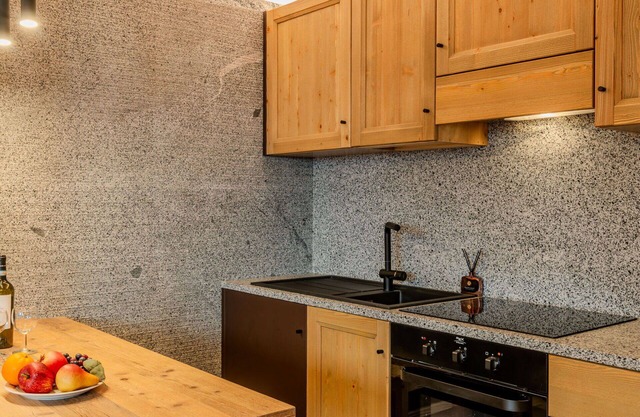 Beautiful apartment for 2 guests with WIFI, TV and parking