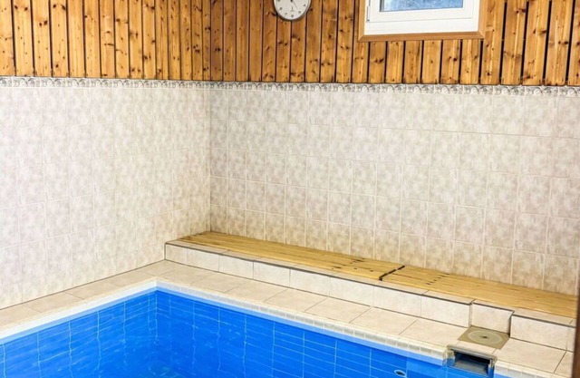 Beautiful apartment for 4 people with WIFI, pool, TV, balcony, panoramic view and parking