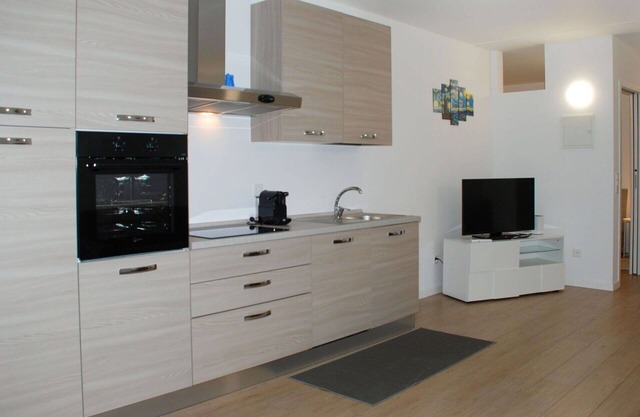 Beautiful apartment for 4 guests with A/C, pool, WIFI, TV, panoramic view and parking