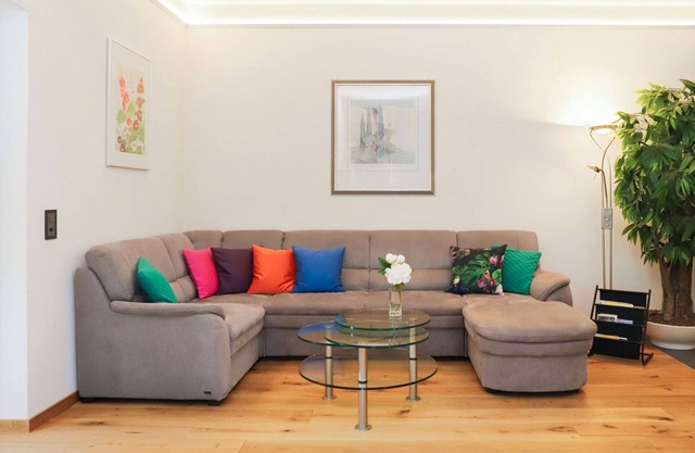 Beautiful apartment for 4 guests with WIFI, TV, balcony and parking