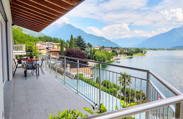 Beautiful apartment for 4 guests with A/C, WIFI, TV, balcony and parking