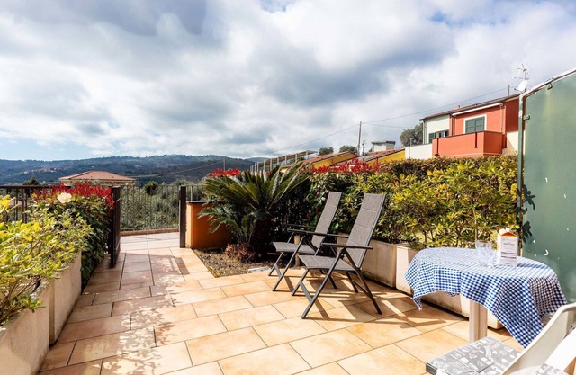 Beautiful apartment for 5 guests with WIFI, terrace, pets allowed and parking