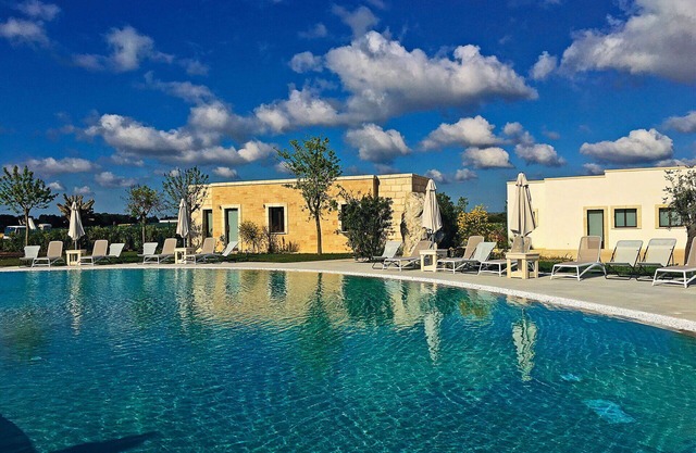 Beautiful apartment for 2 people with A/C, WIFI, pool, TV, panoramic view and parking