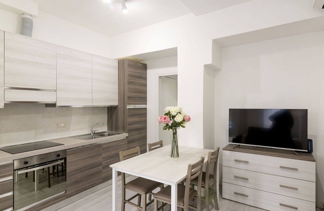 Beautiful apartment for 4 guests with WIFI, A/C, TV and parking