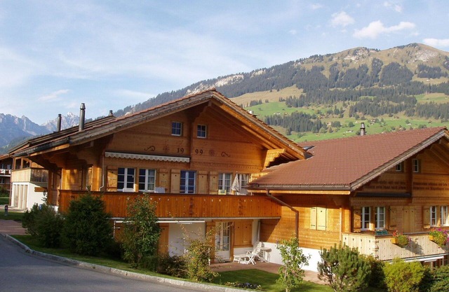 Beautiful apartment for 6 guests with WIFI and TV