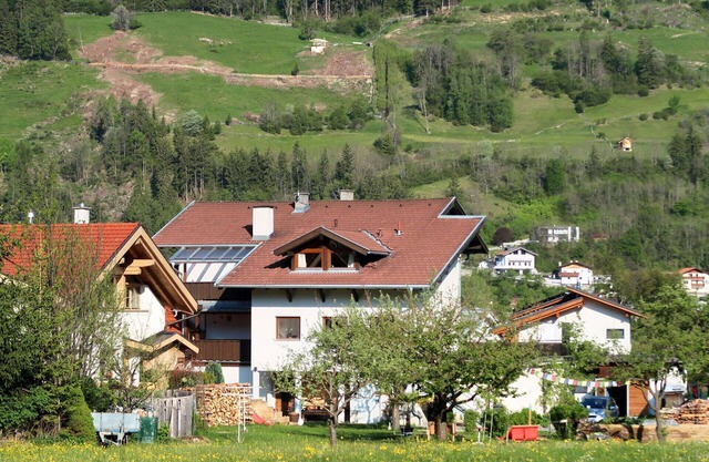 Beautiful apartment for 8 guests with WIFI, TV, balcony and parking