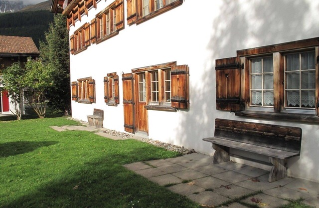 Beautiful apartment for 5 people with balcony and parking