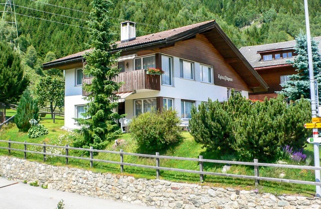 Beautiful apartment for 5 guests with WIFI, TV, patio, pets allowed, panoramic view and parking