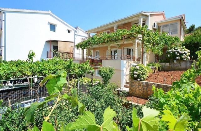 Beautiful apartment for 5 people with WIFI, A/C, TV, terrace and parking