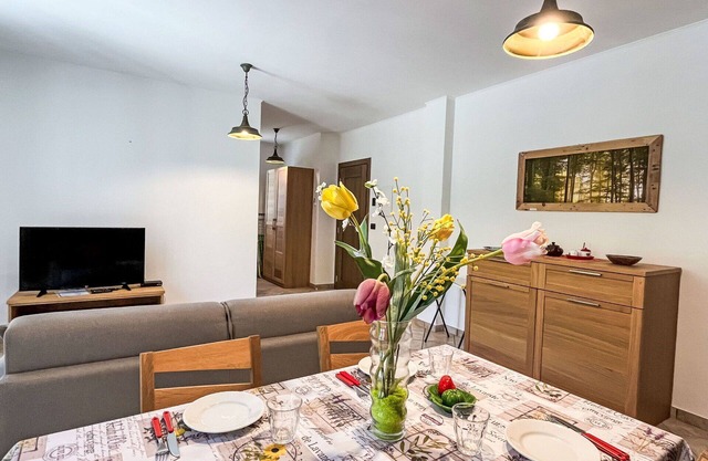 Beautiful apartment for 4 guests with WIFI, TV, patio, pets allowed, panoramic view and parking