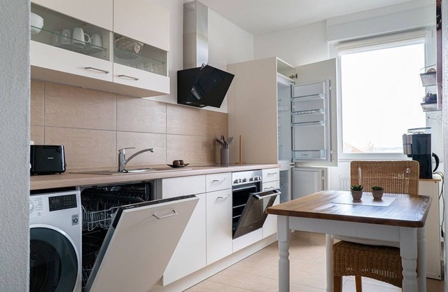 Beautiful Apartment in Town Centre - Fewo