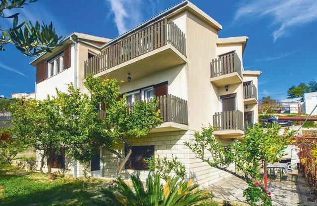 Beautiful apartment in Podstrana