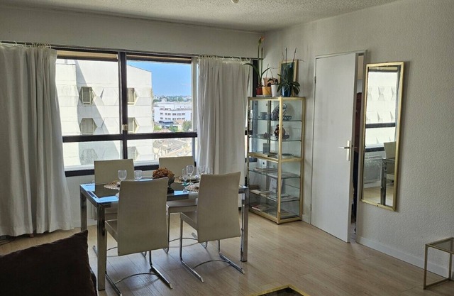 Beautiful apartment in the center of Bordeaux