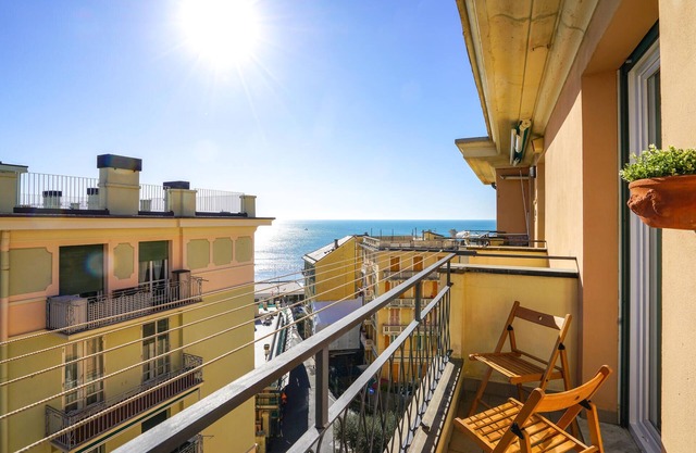 Beautiful apartment in Genova with WiFi