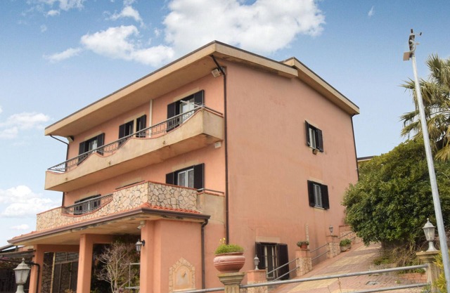 Beautiful apartment in Bonifati