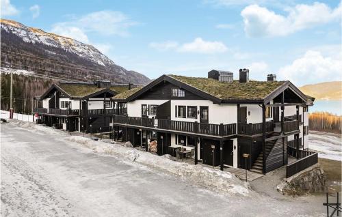 Beautiful Apartment In Noresund