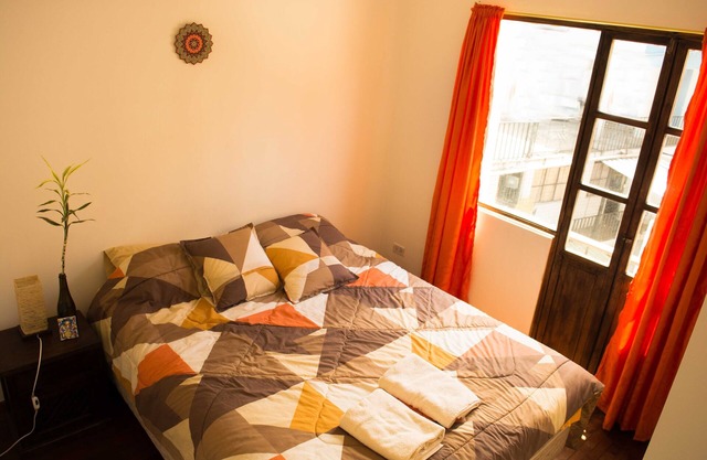 Beautiful apartment in the heart of Quito downtown! Balcony with stunning view .