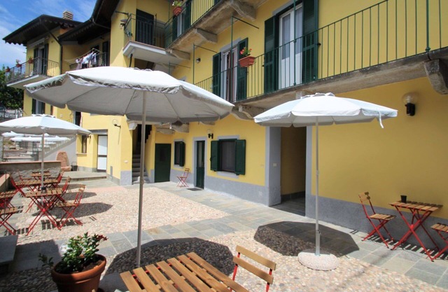 Beautiful apartment for 4 guests with WIFI, TV and patio