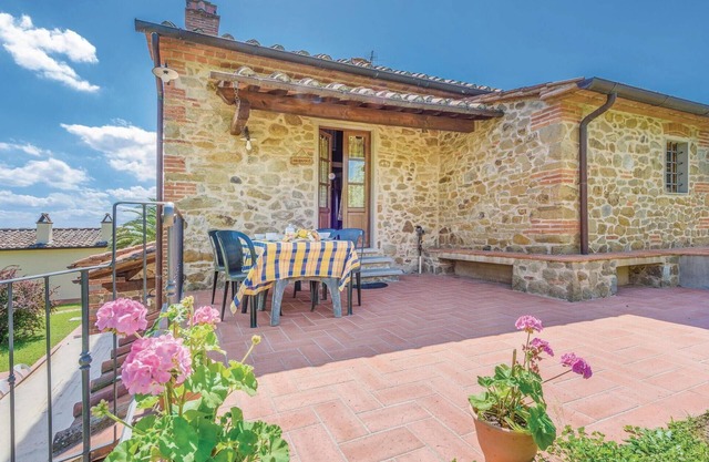 Beautiful apartment in Larciano PT