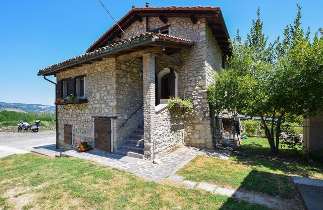 Beautiful apartment in Marzabotto