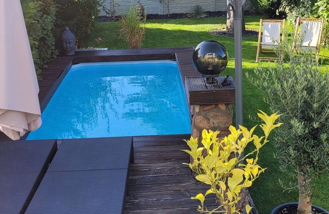 Beautiful apartment, on the first floor of my own home, with garden access and pool