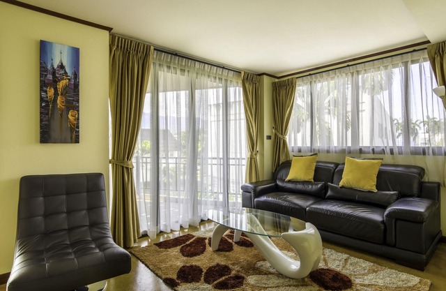 Beautiful Apartment in the Old City at Walking Street
