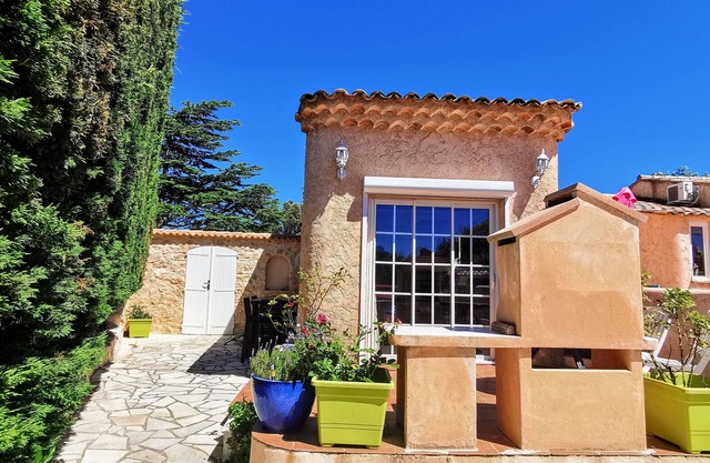Beautiful Apartment with 2 Terraces and Barbecuit