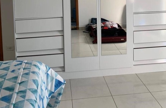 beautiful apt with gourmet balcony 100 meters from Tupi beach