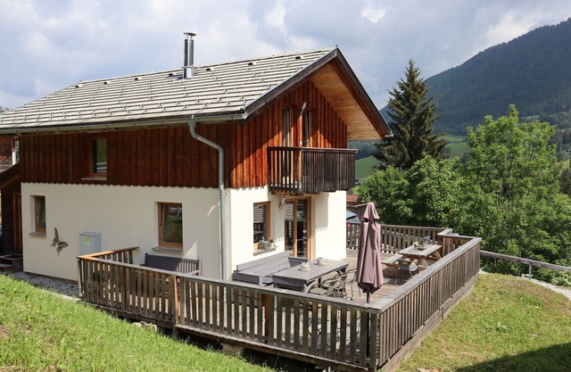 Beautiful Austrian luxury chalet for 8 persons