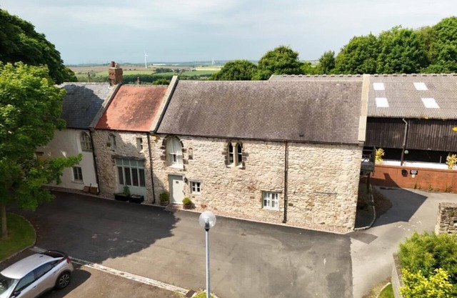 Beautiful Barn Conversion, With Exposed Stone Walls and Period Features.