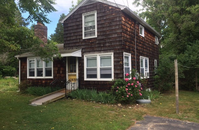 Beautiful Beach and Cozy Cottage for Off-Season Beach Getaway. Discounted Rates!