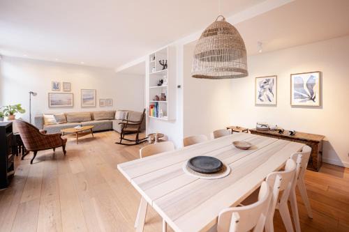 Beautiful Beach Holiday Home with Sauna and Garden