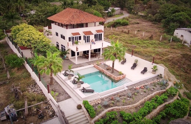 Beautiful beachfront home located 30 minutes south of Ixtapa-Zihuatanejo Airport