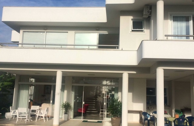 Beautiful house in amoraeville jurere internaciona! Give yourself this gift .