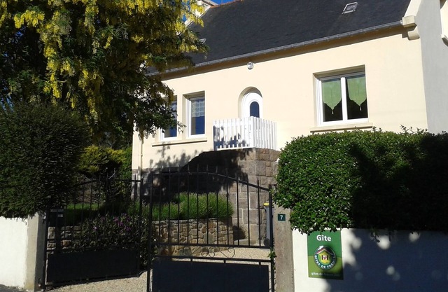 Beautiful brand new cottage 400m from the beach in Brittany for your holidays.