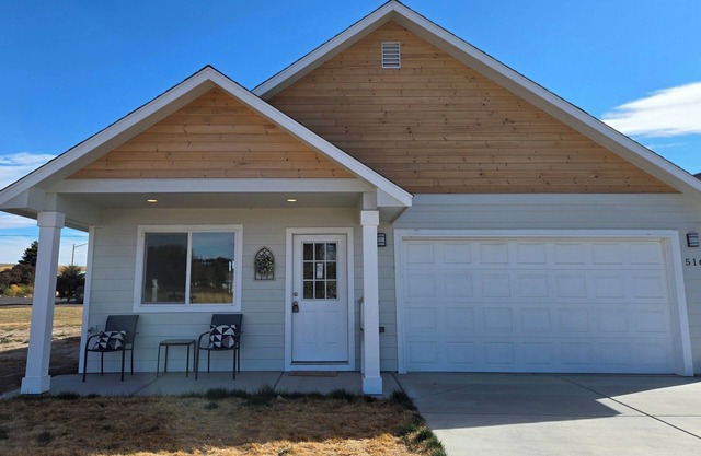 Beautiful brand new house in the heart of Ritzville 😊 excellent amenities ❤️