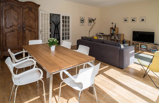 BEAUTIFUL BRIGHT APARTMENT CLASS 3* PARKING/WIFI free