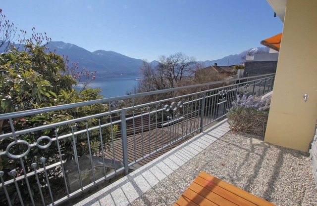 Beautiful duplex apartment with stunning panoramic views in two-family house