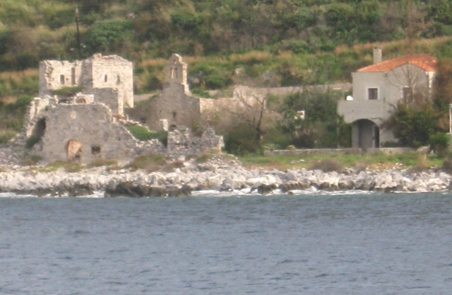 Beautiful & Charming Villa seafront in Limeni Mani, MHTE1248K9200032480